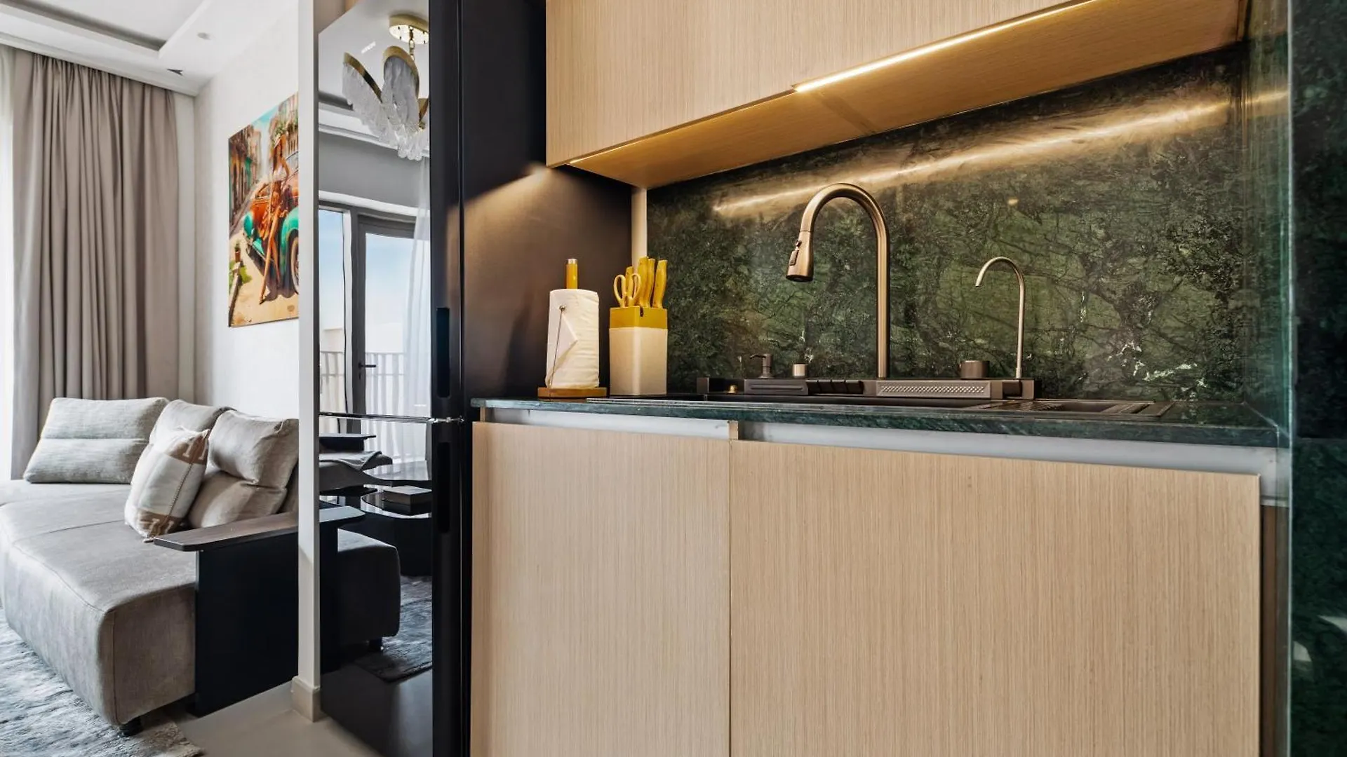 Luxury Getaway Apartment At Dubai Creek Harbour - By Dustay