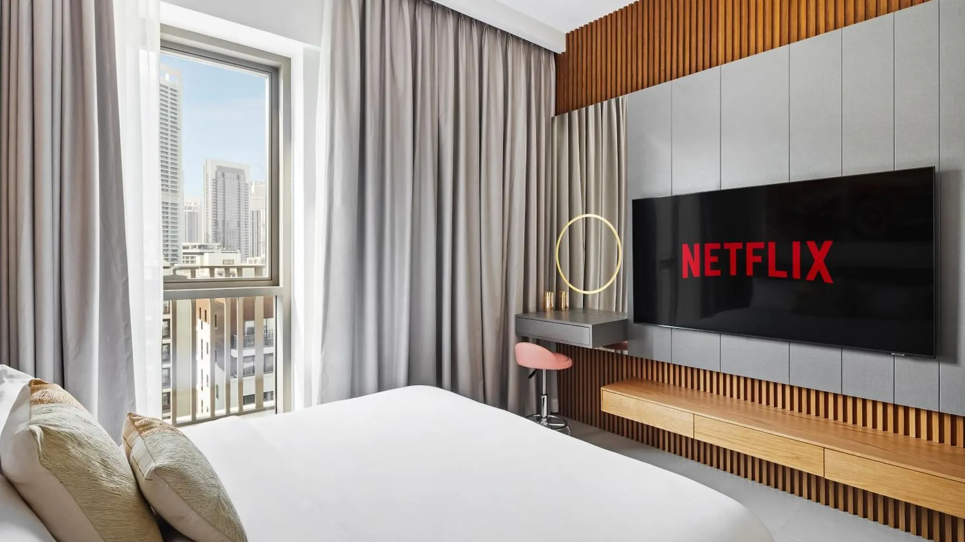 Luxury Getaway Apartment At Dubai Creek Harbour - By Dustay